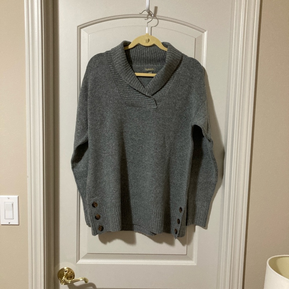 Gray Women's Sweater with Button Accents